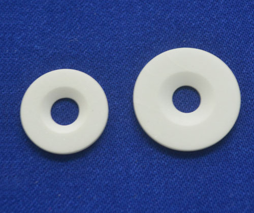 該如何正確選擇高質(zhì)量標(biāo)準(zhǔn)氧化鋯陶瓷片？