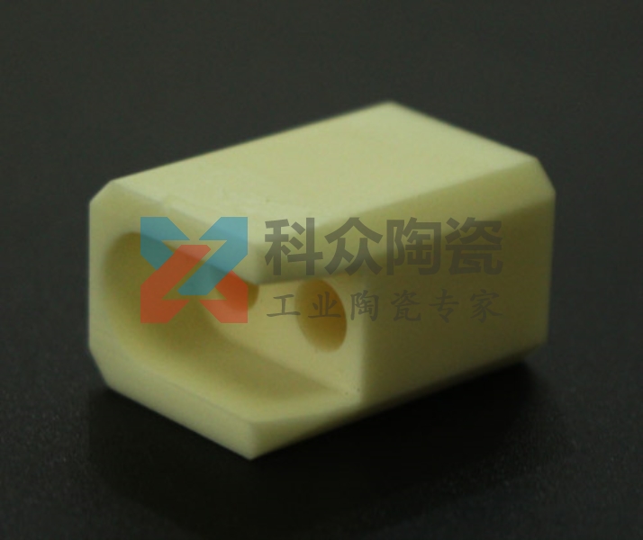 氧化鋁陶瓷有那三個顯著的優點？